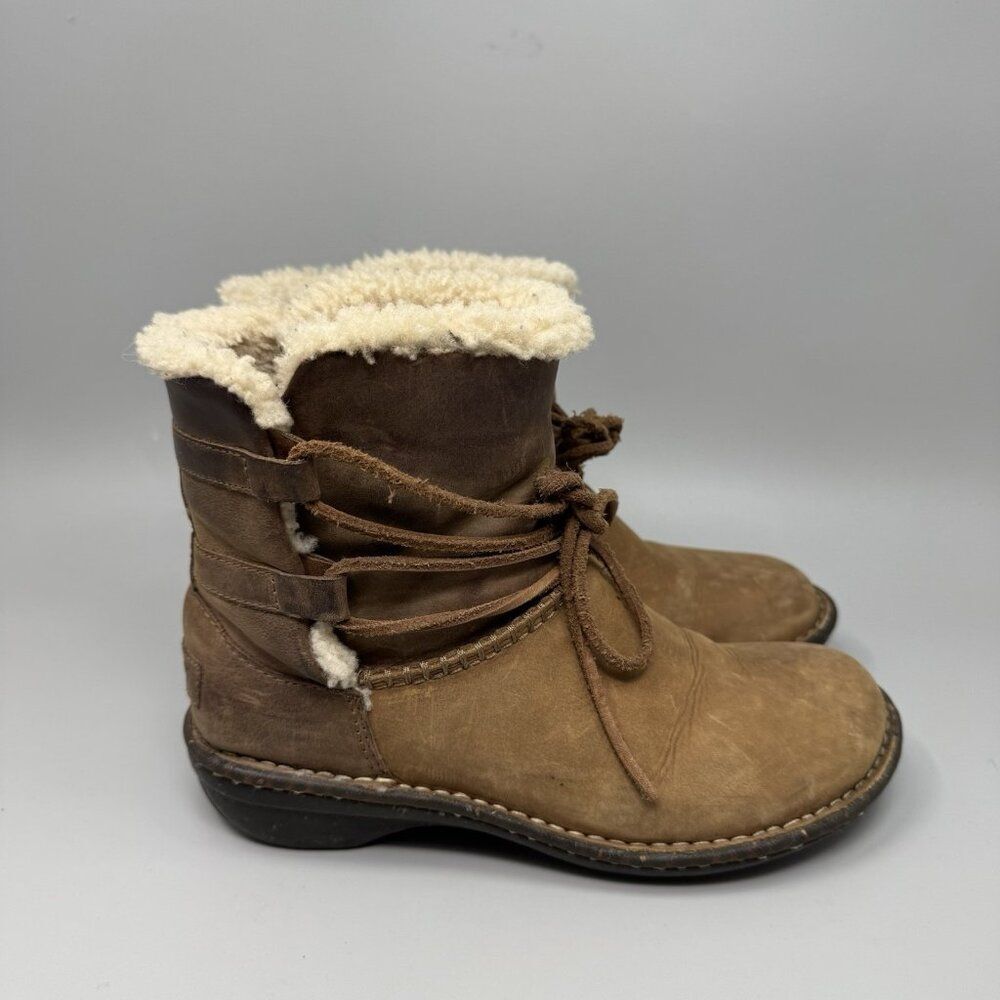 UGG Caspia Women's Brown Leather Shearling Lined Ankle Boots 1001815 Size 7